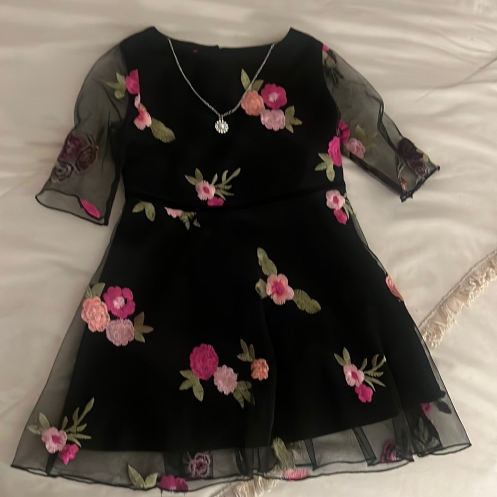 Baby girl dress black with flowers and necklace